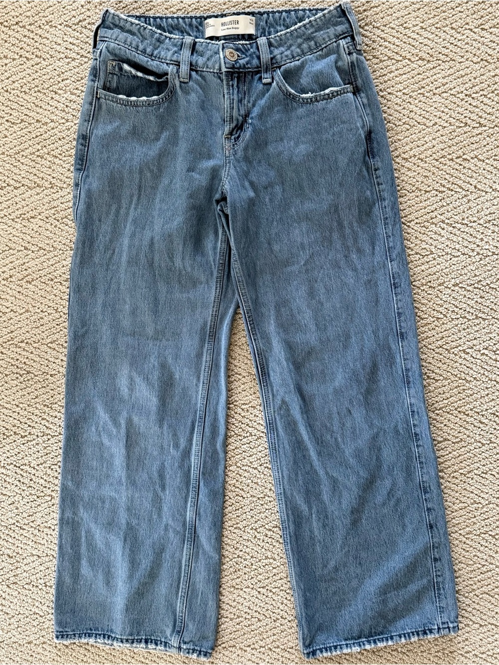 Hollister Women's Low Rise Baggy Jeans Size 24 Short— Light Blue Wash